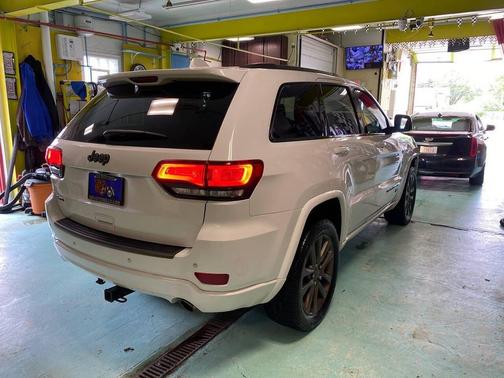 Bright White Clearcoat 2016 Jeep Grand Cherokee Limited