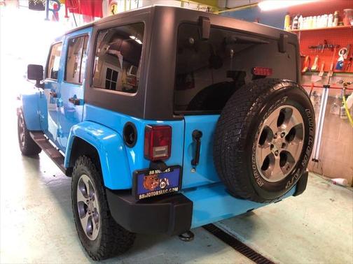 2017 Jeep Wrangler Unlimited Sahara