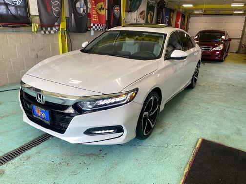 Platinum White Pearl 2019 Honda Accord EX-L