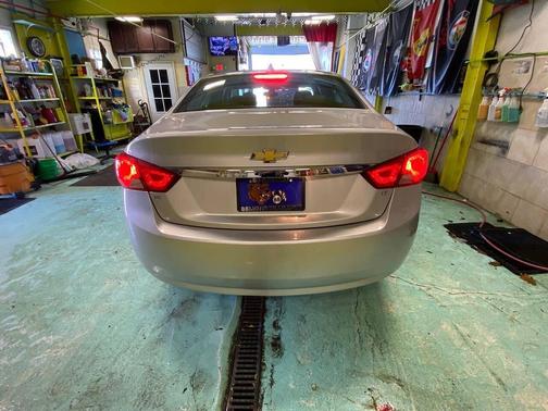 Silver Ice Metallic 2016 Chevrolet Impala LT