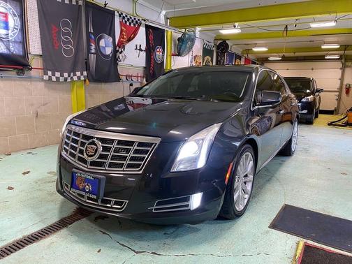 Graphite Metallic 2015 Cadillac XTS Luxury