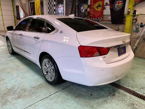 Summit White 2015 Chevrolet Impala 2LT