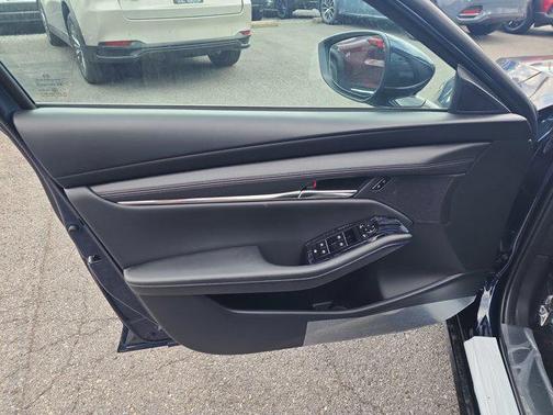 2025 Mazda Mazda3 FWD w/Preferred Package