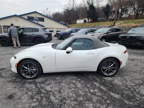 2021 Mazda MX-5 Miata Grand Touring
