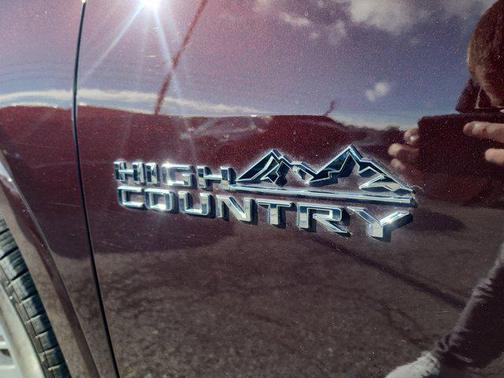 2022 Chevrolet Traverse High Country