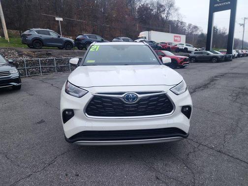 2021 Toyota Highlander Hybrid Platinum