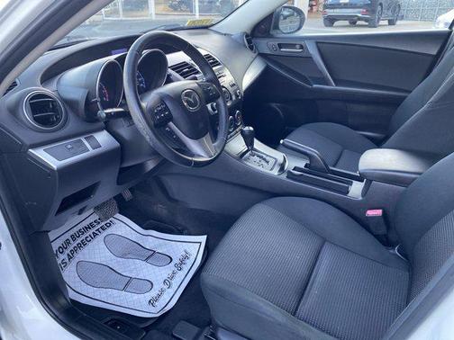 2013 Mazda Mazda3 i Touring