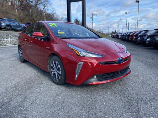 2021 Toyota Prius XLE