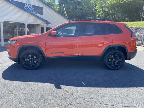 Spitfire Orange Clearcoat 2021 Jeep Cherokee Altitude