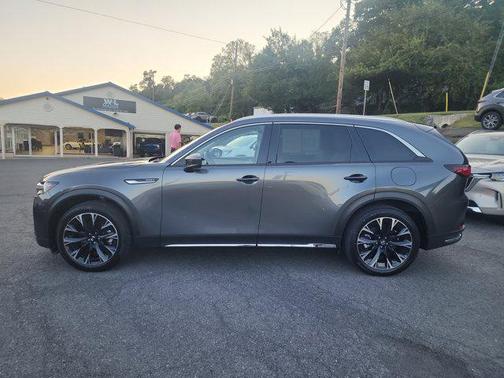 2024 Mazda CX-90 PHEV Premium Plus