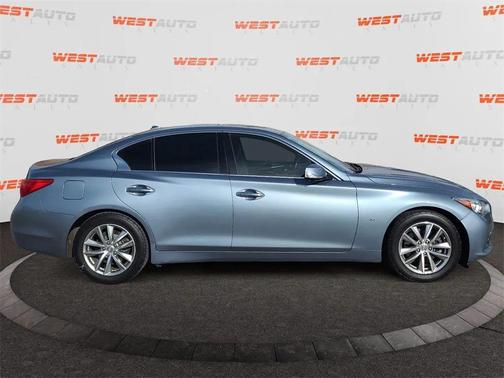 2015 INFINITI Q50 Premium