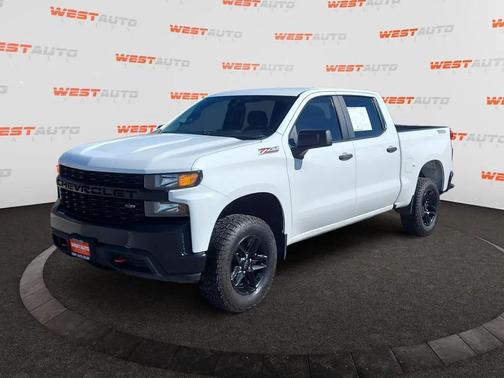 Summit White 2020 Chevrolet Silverado 1500 Custom Trail Boss