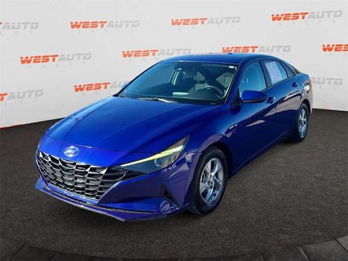 2023 Hyundai ELANTRA SE