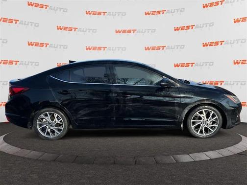 2020 Hyundai ELANTRA Limited