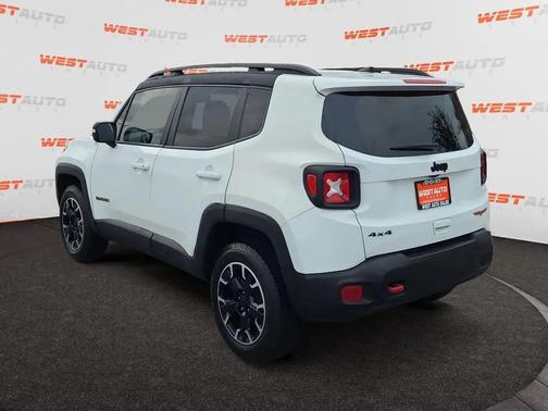 2023 Jeep Renegade Trailhawk