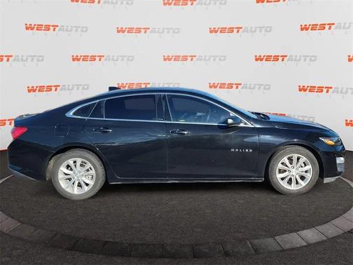 2022 Chevrolet Malibu FWD LT