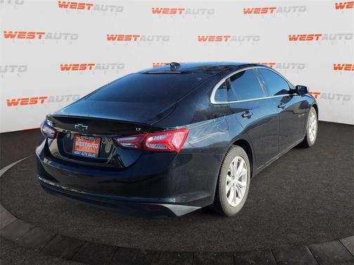 2022 Chevrolet Malibu FWD LT