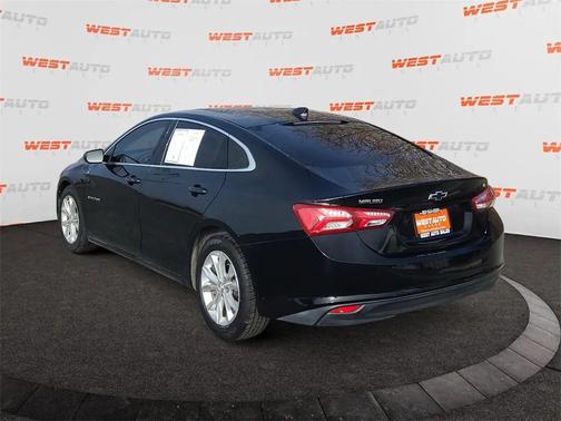 2022 Chevrolet Malibu FWD LT