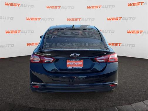 2022 Chevrolet Malibu FWD LT