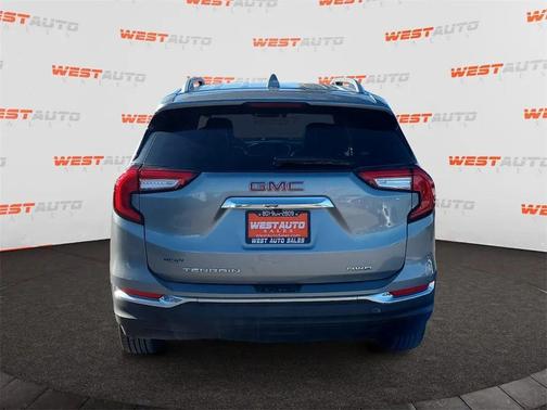 2023 GMC Terrain SLT