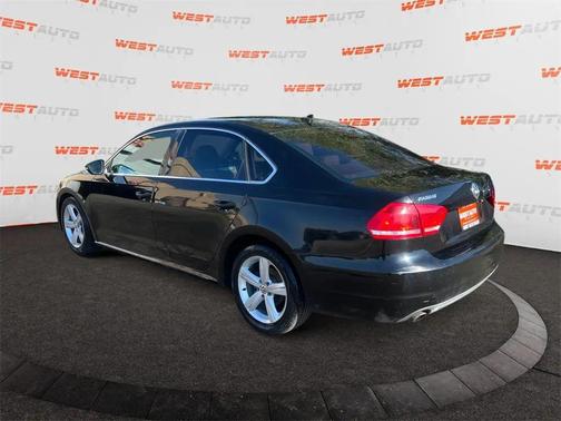 2012 Volkswagen Passat 2.5 SE
