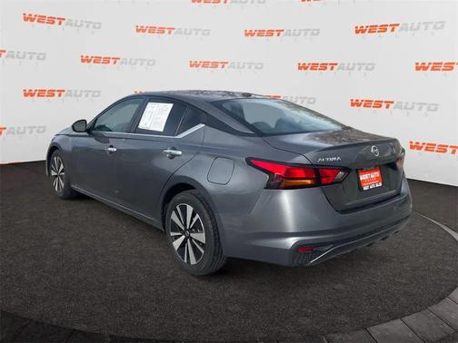 2022 Nissan Altima 2.5 SV