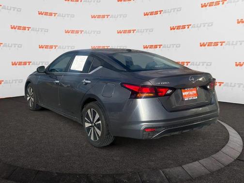 2022 Nissan Altima 2.5 SV