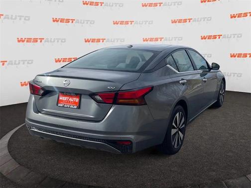 2022 Nissan Altima 2.5 SV