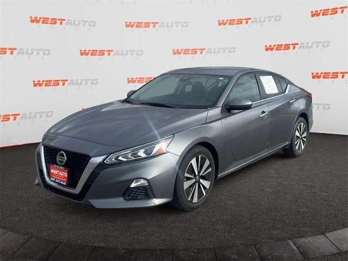 2022 Nissan Altima 2.5 SV