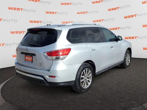 2013 Nissan Pathfinder SV