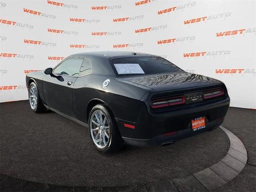2015 Dodge Challenger SXT