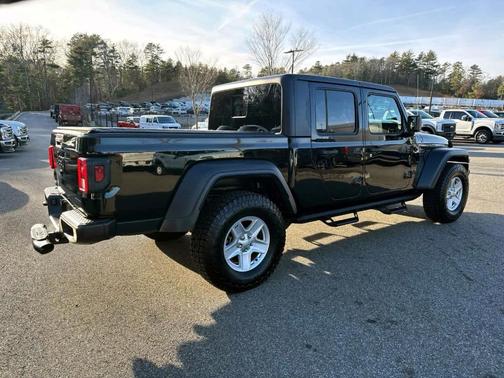2020 Jeep Gladiator Sport