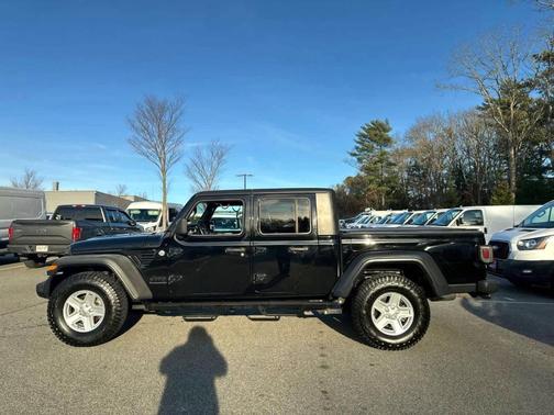 2020 Jeep Gladiator Sport