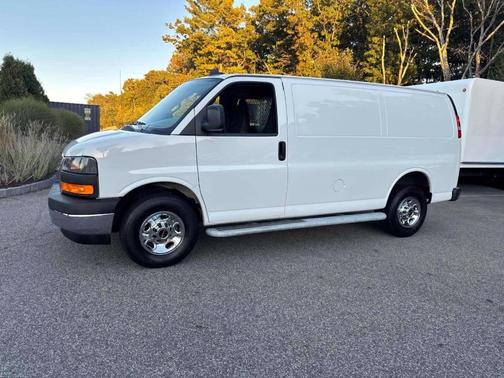 2023 GMC Savana 2500 Work Van