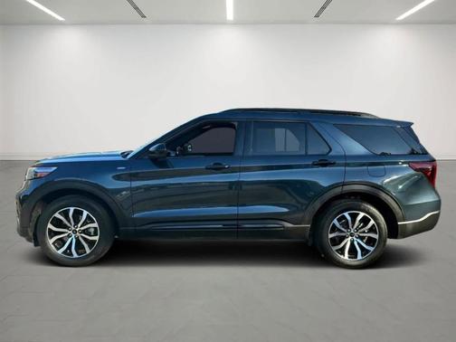 2024 Ford Explorer ST-Line