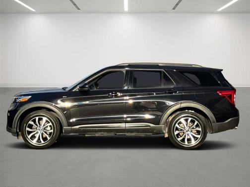 2024 Ford Explorer ST-Line