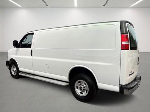 2023 GMC Savana 2500 Work Van
