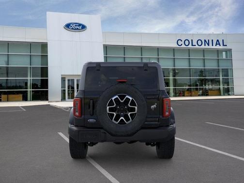 Shadow Black 2026 Ford Bronco Outer Banks