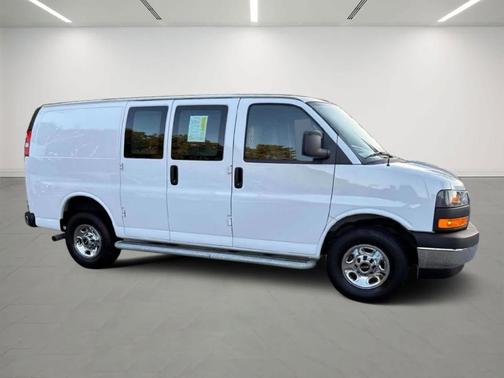 2023 GMC Savana 2500 Work Van
