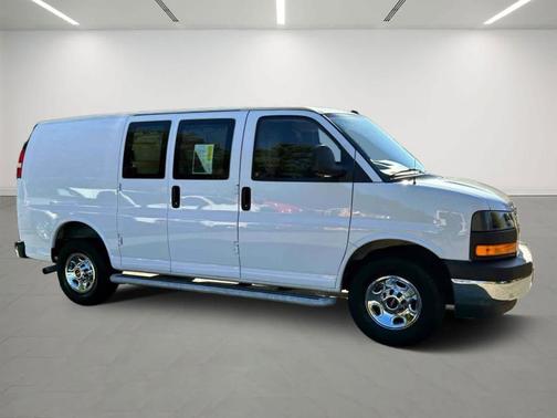 2023 GMC Savana 2500 Work Van