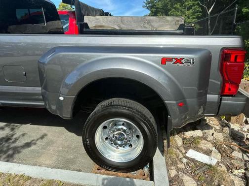 2022 Ford F-450 Platinum