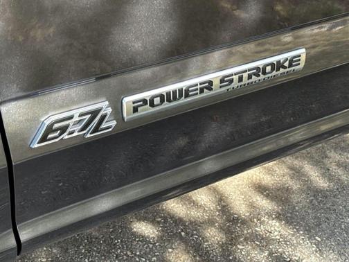 2022 Ford F-450 Platinum