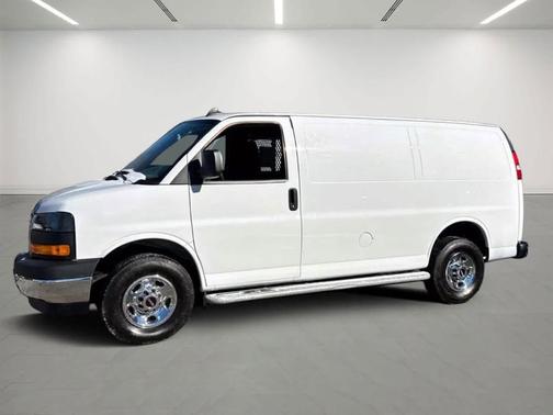 2023 GMC Savana 2500 Work Van