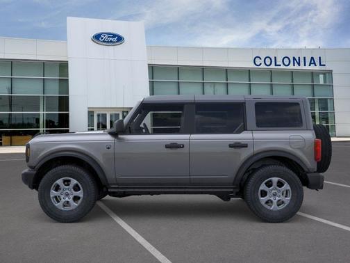 Carbonized Gray Metallic 2026 Ford Bronco Big Bend