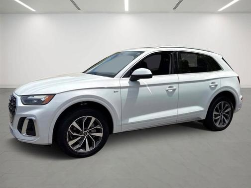 2023 Audi Q5 45 S line Premium Plus