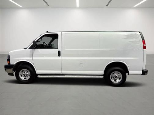 2023 GMC Savana 2500 Work Van
