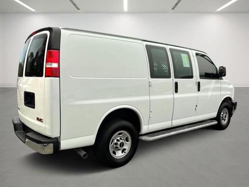 2023 GMC Savana 2500 Work Van