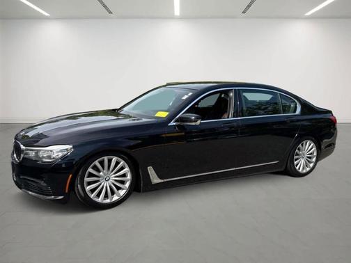 2017 BMW 740 i xDrive