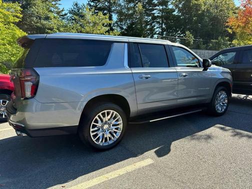 2023 Chevrolet Suburban High Country