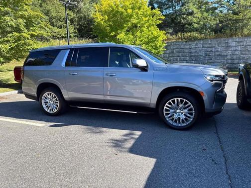 2023 Chevrolet Suburban High Country